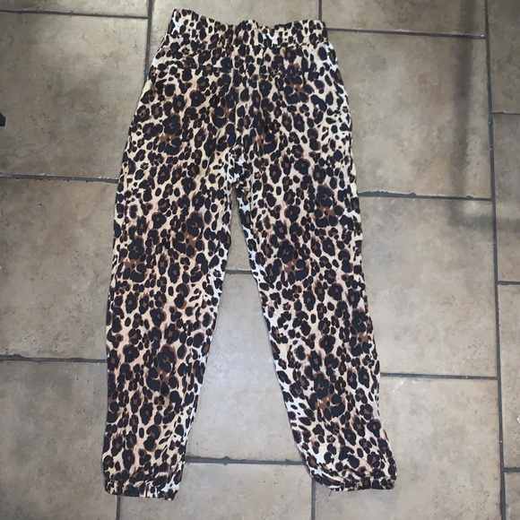 Bebe leopard print pants - Picture 5 of 7